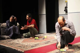 پس از حضور در جشنواره تئاتر فجر 

نمایش «غرامت»  در کرمانشاه روی صحنه رفت