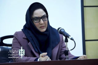 سیمین امیریان:

نمایش بر صحنه نمی‌برم،  نمایشنامه منتشر می‌کنم