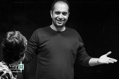 حسین رحیمی، کارگردان «صندلی‌ها»:

«در انتظار گودو» را با بازی معلولین ذهنی بر صحنه می‌بریم