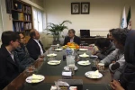 سرسنگی در دیدار با پروفسور کریستین بیه
تئاتر ایران ظرفیت های زیادی برای محققین غربی دارد. 2