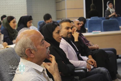 نشست خبری  نمایش بیگانه 8