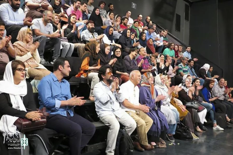 شب پر ستاره تالار حافظ

نمایش ناسور به مرضیه برومند تقدیم شد 3