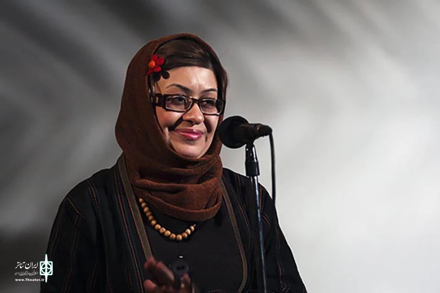 با خوانش بخشی از متن معلم پیانو

از آثار چیستا یثربی رونمایی می شود 2