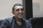باید نمایشنامه نویسان از کارگردانان جوان حمایت کنند
کورش نیا «قرار» و «مونس» را روی سایتش  منتشر کرد 2