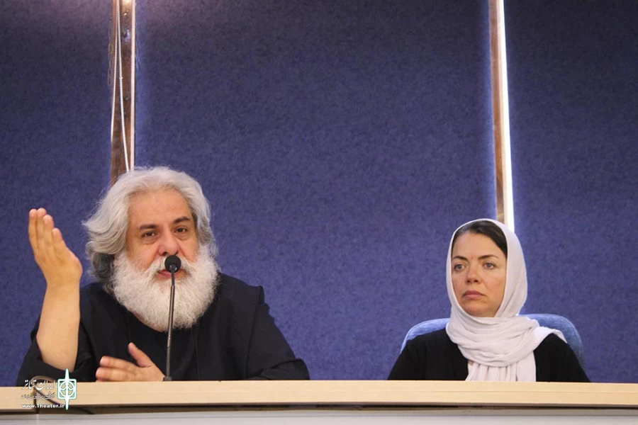نشست خبری نماش مجلس ضربت زدن‎ 2