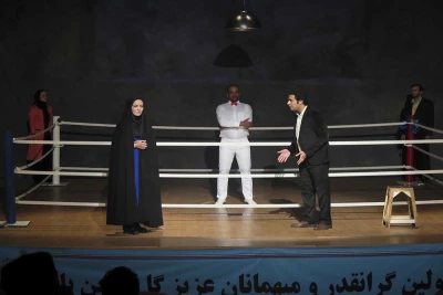 با پایان یافتن اجرا در بیرجند

ناک اوت در جشنواره تئاتر استانی خراسان جنوبی شرکت می کند