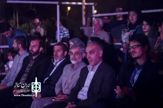 یادبود شهدای هنرمند در هفدهمین اجرای دریادلان

هفدهمین اجرای نمایش «دریادلان» به شهید هنرمند حسین قشقایی تقدیم شد