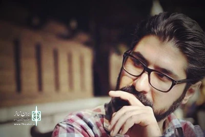 یادداشت رضا ثروتی برای نمایش «بیگانه» به کارگردانی دکتر مسعود دلخواه

حرکت در حفره اجتماع