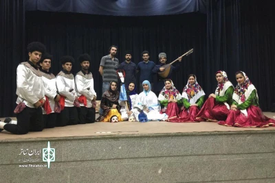 محمد یوسفی زاده عنوان کرد

گول نمایشی آئینی عروسکی است