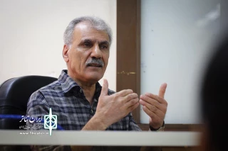 در اقتباسی از رمان «آن اسب کهر را بنگر» نوشته امریک پرس برگر

یدالله آقاعباسی در نقش یک مبارز تبعیدی بر صحنه می رود