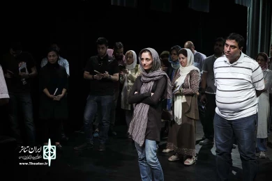 پرواز عمود کبوتر دریایی دودی