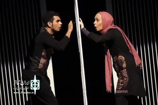 نمایش برگزیده بیست و چهارمین جشنواره سراسری سوره ماه

چهل گیس و حسن کچل از 24 تیر روی صحنه می رود
