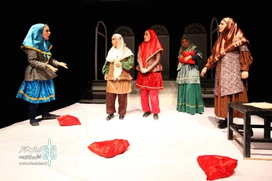 پنهان خانه پنج در (تالار هنر اصفهان)