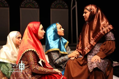 پنهان خانه پنج در (تالار هنر اصفهان)
