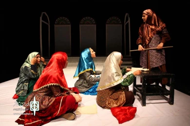 پنهان خانه پنج در (تالار هنر اصفهان)
