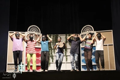 What Is Going on in “Seek a True Human”

A Performance on Indifference of Man