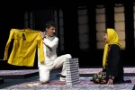 خروس می خواند