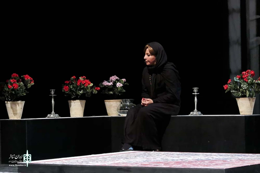 خروس می خواند