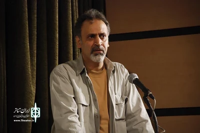 پس از دوری چهار ساله از دنیای کارگردانی

محمود رضا رحیمی قصد دارد دو نمایش روی صحنه ببرد
