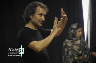 رضا کشاورز کارگردان نمایش کچلو بیان کرد

پرداختن به معضلات اجتماعی دستمایه مناسبی برای یک نمایش کمدیا دلارته است