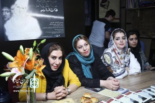 برپایی جشن امضای فیلم‌تئاتر «عامدانه، عاشقانه، قاتلانه» در تئاتر باران

تولید فیلم- تئاتر ضروری است