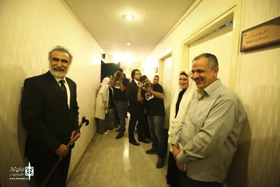 احمد مسجدجامعی به تماشای «سقراط» نشست 4