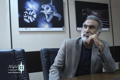 گفت وگو با حمید رضا نعیمی نویسنده و کارگردان نمایش سقراط ( بخش اول)

به نادرست تصور کردند من طرفدار دیکتاتوری و  استبداد هستم!