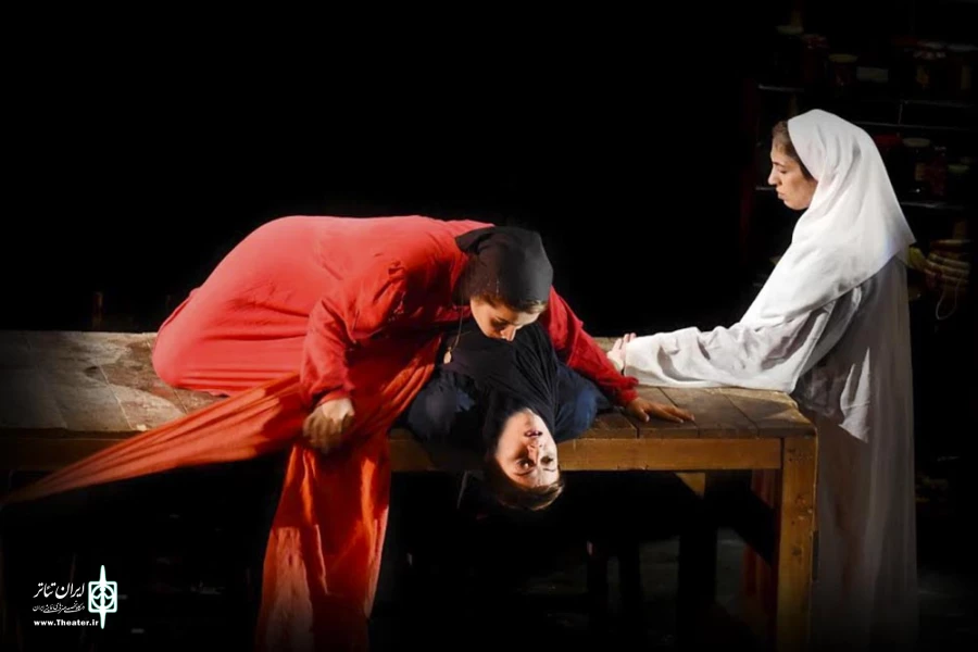مثل آب برای شکلات