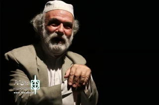 اکبر مددی بازیگر نقش پدر :

جشهه نمایشی بدون شعار دادن است