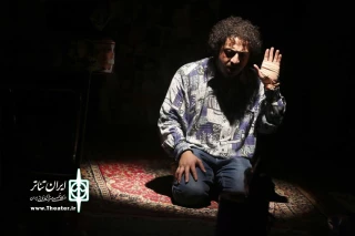 بررسی نمایش«هنرور» ، به نویسندگی مهدی اسدزاده و کارگردانی  عرفان ابراهیمی

یک منودرام زیبا و جذاب