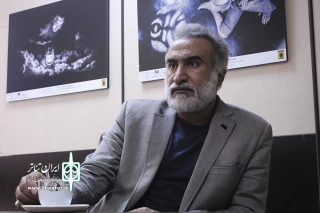یادداشت حمیدرضا نعیمی در خصوص نمایش در مه بخوان

همان معلمِ باشرافت