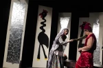 مضحکه سریر مردگان