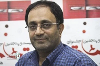محسن سلیمانی فارسانی :

تئاتر بسیج ، گامی برای تئاتر مردمی