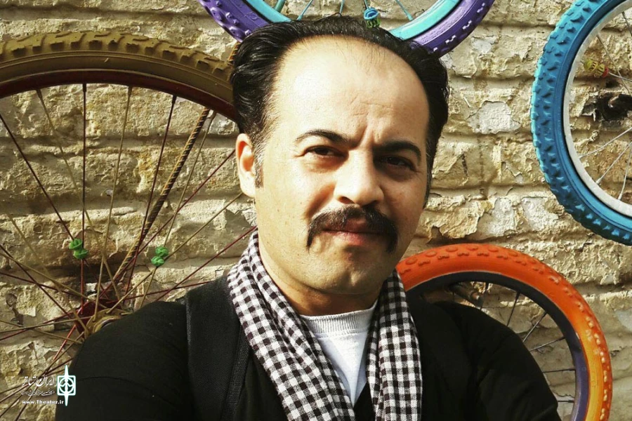 کوروش احمدی