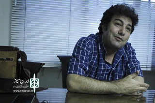 گفت وگو با نادر برهانی مرند نویسنده و کارگردان نمایش سردار

به دنبال خنده حساب شده تماشاگر بودم