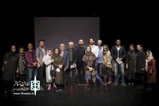 ابراهیم حقیقی در شب تولدش از نمایش درباره تصویرت از من تجدیدنظر کن گفت :

همیشه از تجربه گرایی و خلاقیت دشت آرای شگفت زده می شوم
