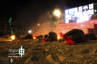 City Complex Hosts Martyr Abbasalizadeh's Family

Theater Pays Tribute to Shrine Defenders by "Sina Sina Abbas"
