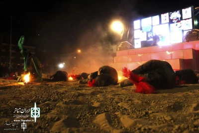 City Complex Hosts Martyr Abbasalizadeh's Family

Theater Pays Tribute to Shrine Defenders by 