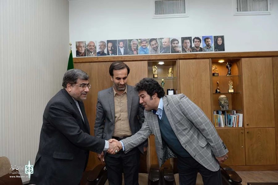 بازدید علی جنتی از تئاتر شهر