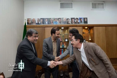 بازدید علی جنتی از تئاتر شهر
