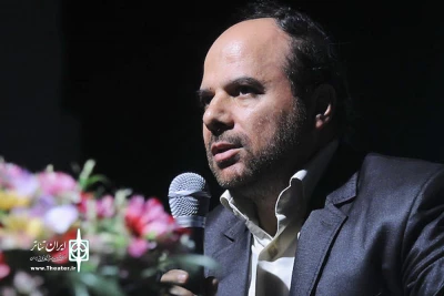 مقاله ای درباره اقتصادهنر با رویکرد تئاتر مبتنی برشعار امسال رهبرگرانقدر انقلاب

جایگاه تئاتر درراهبردهای اقتصاد اسلامی و افق چشم‌انداز آن در جامعه امروز
