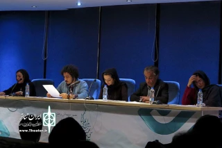 در آخرین روز از خوانش نمایشنامه های برگزیده فجر 35:

سالن مشاهیر شاهد استقبال بی نظیر تماشاگران شد