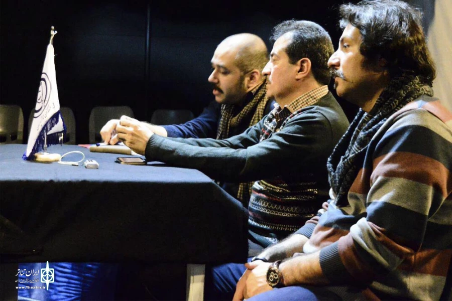 نشست نقد و بررسی نمایش «آبی‌ترین آسمانی زمین»