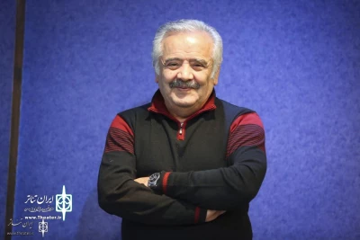 Ghobad Shiva, a Jury Member of Poster Competition of Fadjr Theater Fest:

More State Support to Develop Poster Section