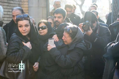 تشییع پیکر دنیا فنی زاده