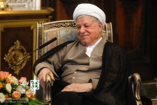 در پیام تسلیت معاونت امور هنری در پی ارتحال آیت الله هاشمی رفسنجانی اعلام شد

تعطیلی کلیه برنامه های هنری همزمان با اعلام ٣روز عزای عمومی