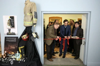 Fadjr International Theater Festival Opens with Commemoration of Martyrdom Fire-fighters

Mahdi Shafiee: Artists Always Alert to Social Incidents