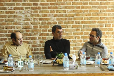 نقد و بررسی خانه ابری