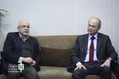 با هدف گسترش همکاری های مشترک در حوزه تئاتر

مدیران تئاتر با سفیر فرانسه دیدار کردند