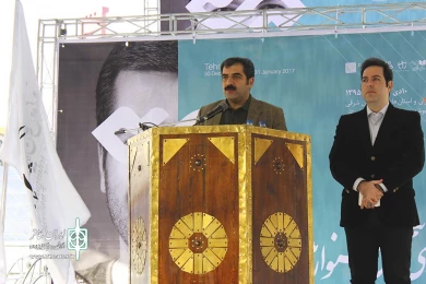 گردهمایی هنرمندان تئاتر و جمعی از نابینایان و ناشنوایان